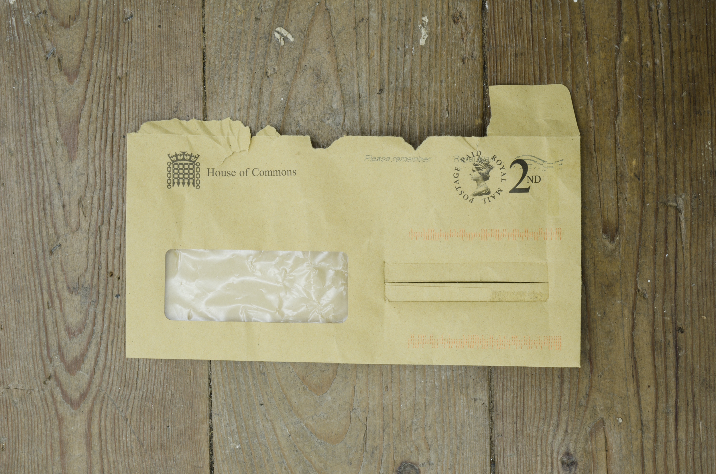 Welt (4)2017Found envelopes and thread.12 x 22 cm